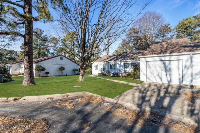 713 Wooton Court B, Manchester, NJ 08759