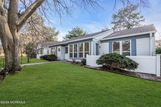 713 Wooton Court B, Manchester, NJ 08759