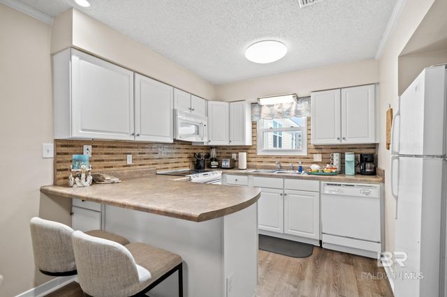 105 E 4th Street 12, Gulf Shores, AL 36542