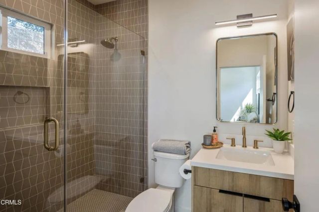 630 N Pasadena Avenue, Pasadena, CA 91103