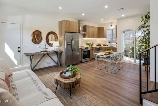 630 N Pasadena Avenue, Pasadena, CA 91103