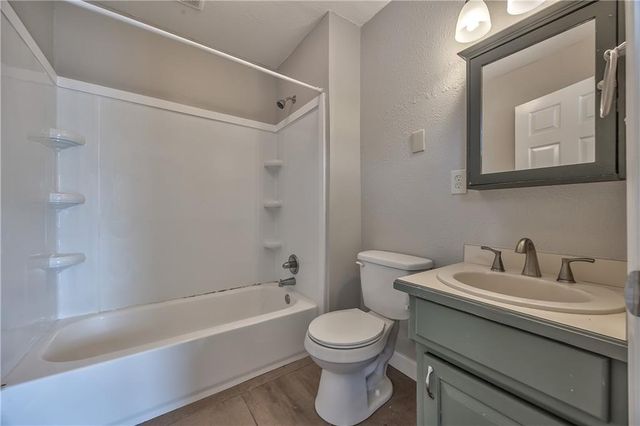 4704 El Monte Street, Roeland Park, KS 66205