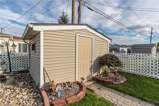 220 Enez Drive, Cheektowaga, NY 14043