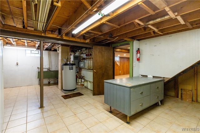 220 Enez Drive, Cheektowaga, NY 14043