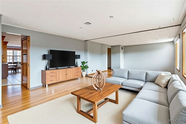 220 Enez Drive, Cheektowaga, NY 14043