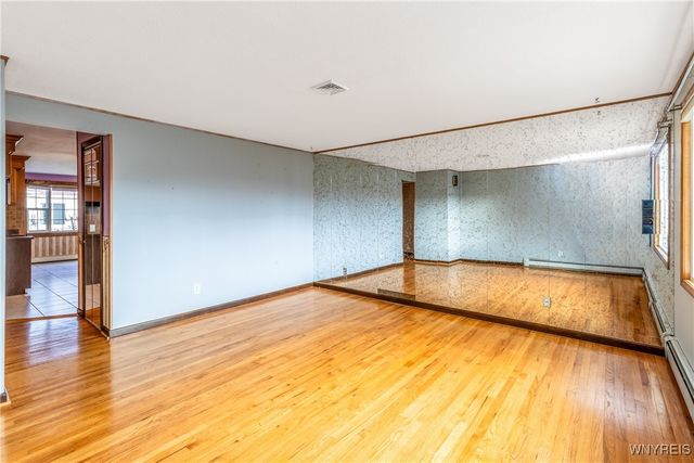 220 Enez Drive, Cheektowaga, NY 14043