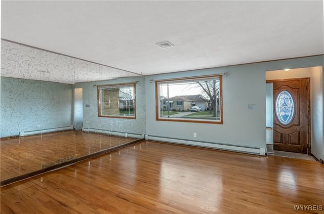 220 Enez Drive, Cheektowaga, NY 14043