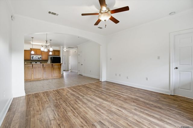 10633 Florida Blvd, Walker, LA 70785