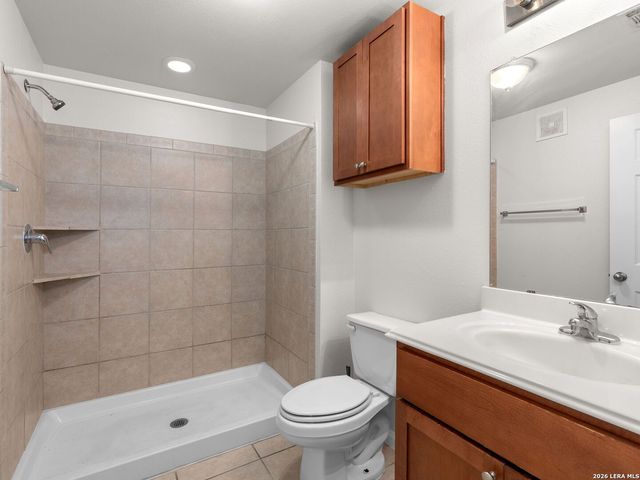 6160 Eckhert Rd Apt 1718, San Antonio, TX 78240