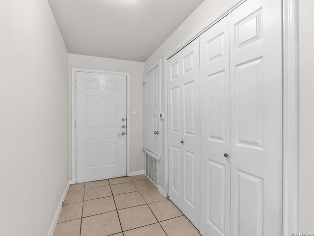6160 Eckhert Rd Apt 1718, San Antonio, TX 78240