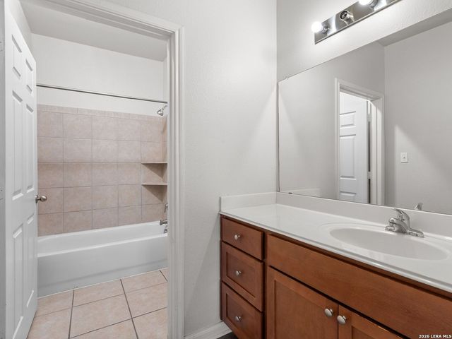 6160 Eckhert Rd Apt 1718, San Antonio, TX 78240