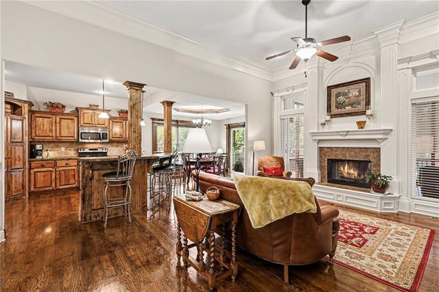 19710 NE 197th Terrace, Smithville, MO 64089