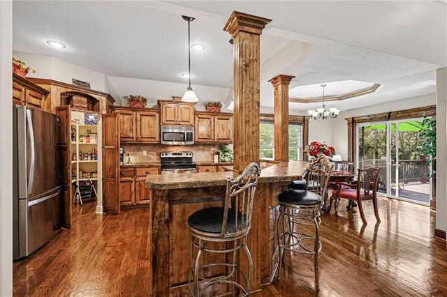 19710 NE 197th Terrace, Smithville, MO 64089
