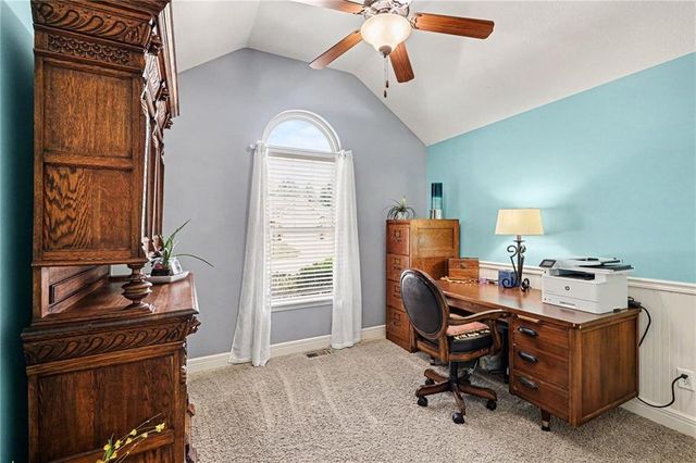 19710 NE 197th Terrace, Smithville, MO 64089