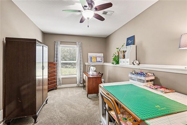19710 NE 197th Terrace, Smithville, MO 64089