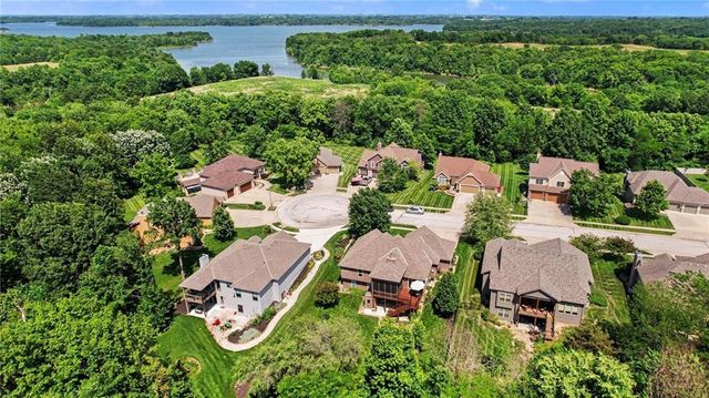 19710 NE 197th Terrace, Smithville, MO 64089