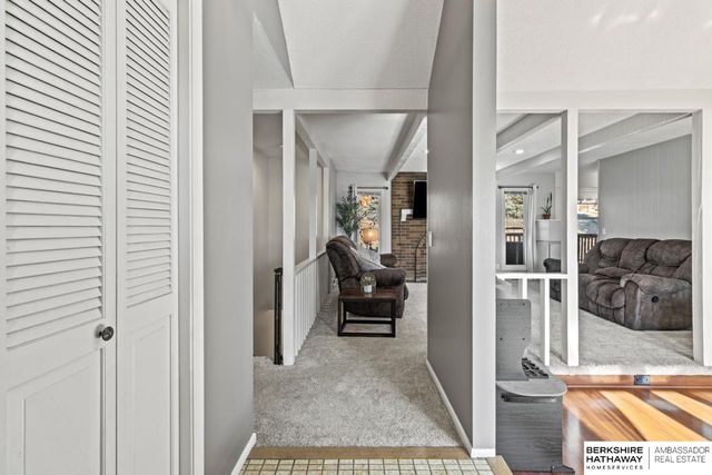 10830 Taylor Street, Omaha, NE 68164