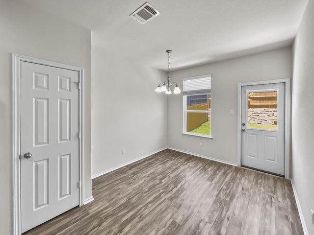 595 Eves Necklace DR, Buda, TX 78610