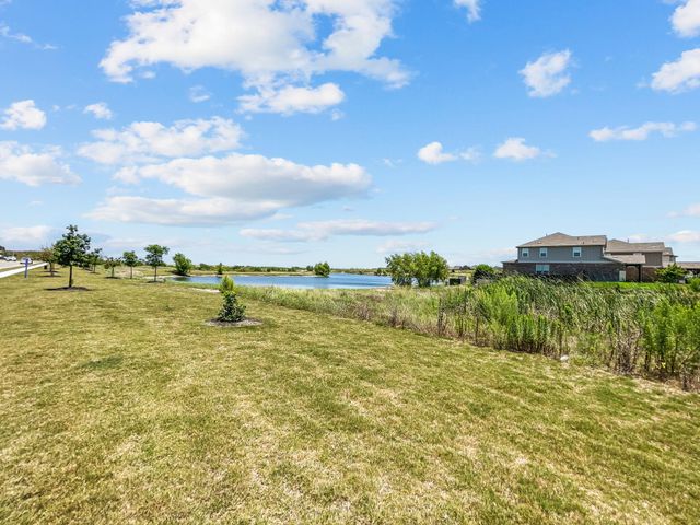 595 Eves Necklace DR, Buda, TX 78610