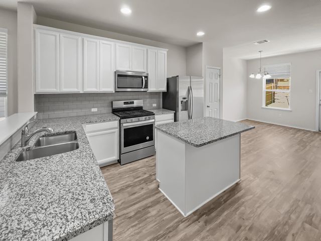 595 Eves Necklace DR, Buda, TX 78610