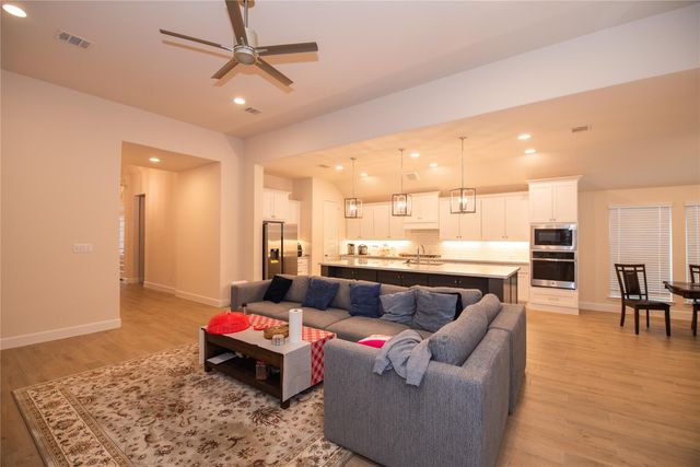 19211 Belmont Stakes Way, Tomball, TX 77377