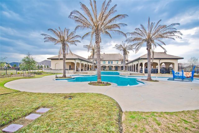 19211 Belmont Stakes Way, Tomball, TX 77377