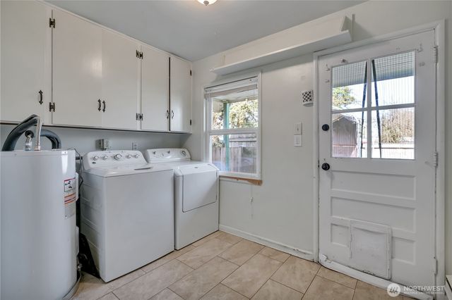 445 S 96th Street, Tacoma, WA 98444