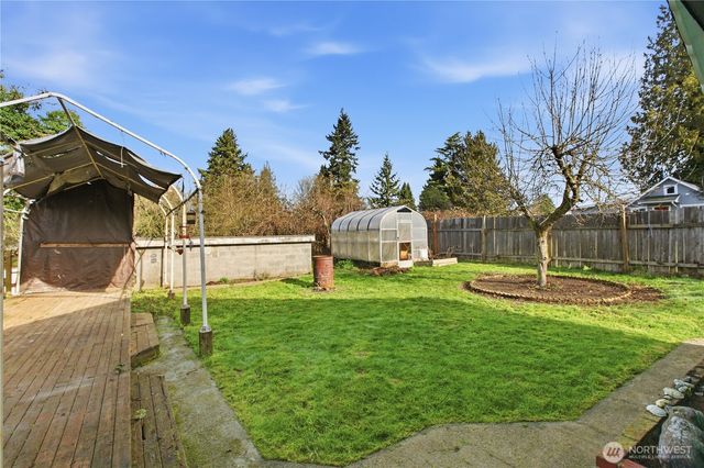 445 S 96th Street, Tacoma, WA 98444