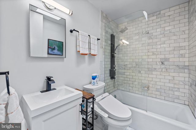 308 W LAFAYETTE AVE, Baltimore, MD 21217
