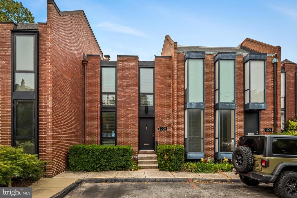 308 W LAFAYETTE AVE, Baltimore, MD 21217