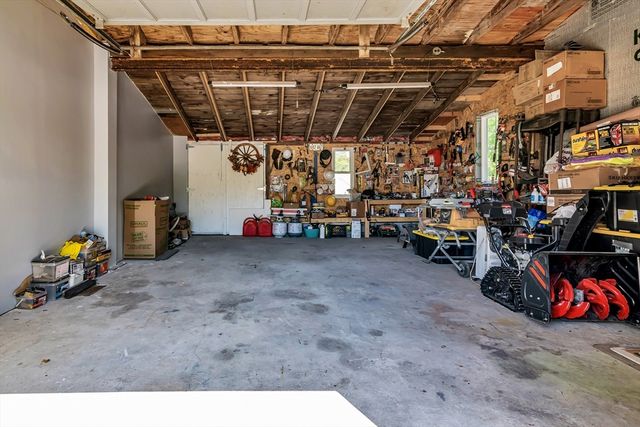 287 Andover St, Georgetown, MA 01833