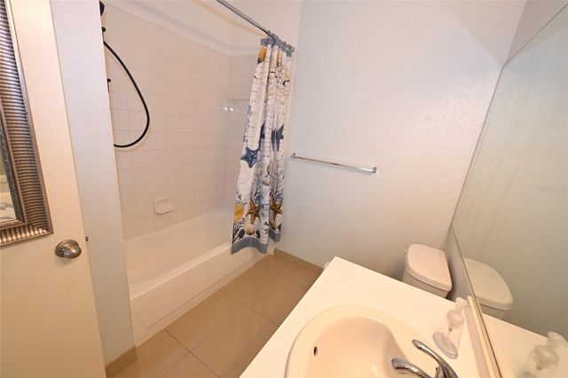 5110 NORTHRIDGE ROAD 202, Sarasota, FL 34238