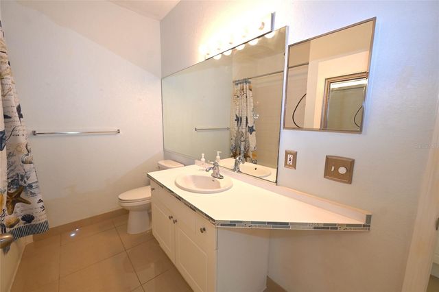 5110 NORTHRIDGE ROAD 202, Sarasota, FL 34238