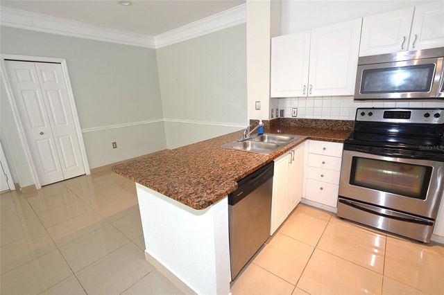 5110 NORTHRIDGE ROAD 202, Sarasota, FL 34238