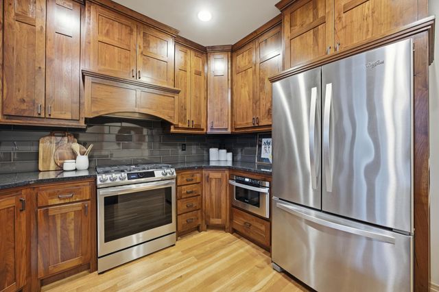 4245 Coventry Drive S, Fargo, ND 58104