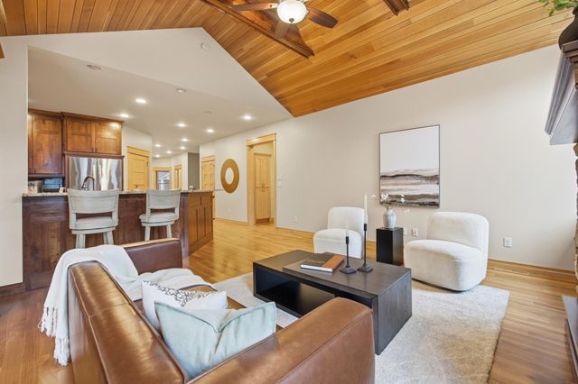 4245 Coventry Drive S, Fargo, ND 58104