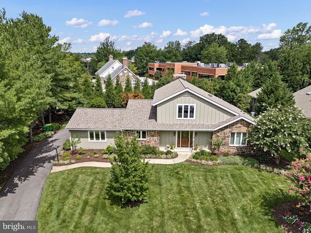 1 BRIARS LN, Wilmington, DE 19807
