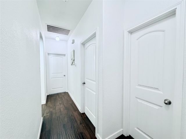 520 Cantebury Park Lane, Ponder, TX 76259