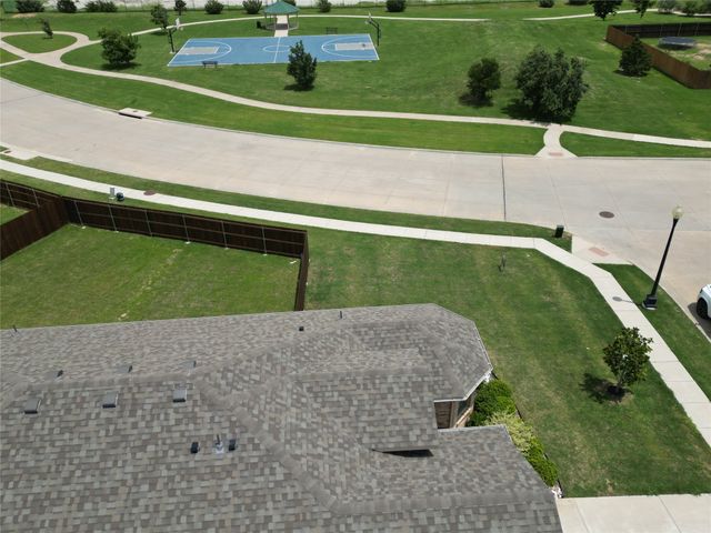 520 Cantebury Park Lane, Ponder, TX 76259