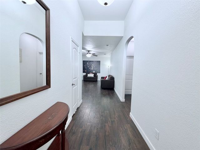 520 Cantebury Park Lane, Ponder, TX 76259