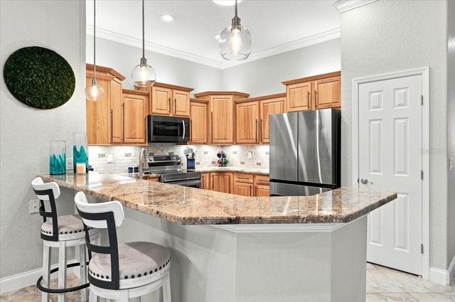 194 LAYNEWADE ROAD, Polk City, FL 33868