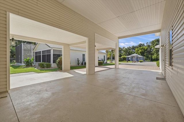 194 LAYNEWADE ROAD, Polk City, FL 33868