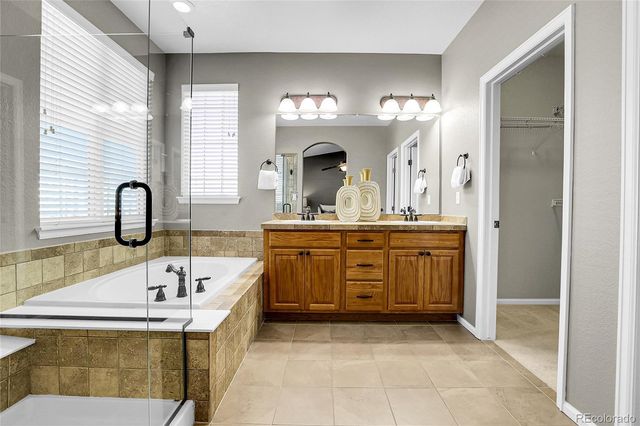 3220 S Nepal Way, Aurora, CO 80013