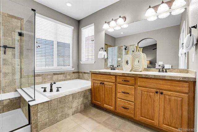 3220 S Nepal Way, Aurora, CO 80013