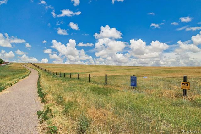 3220 S Nepal Way, Aurora, CO 80013