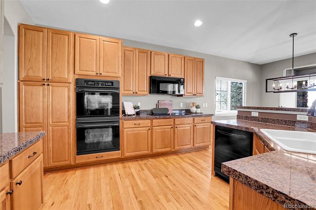 3220 S Nepal Way, Aurora, CO 80013