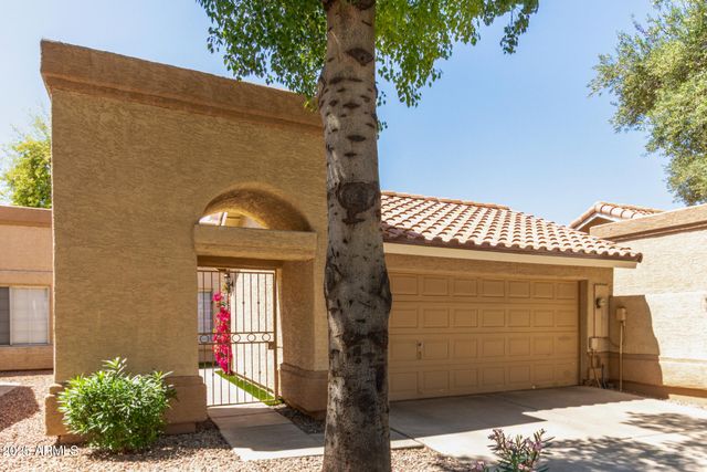 6734 S BRITTANY Lane, Tempe, AZ 85283