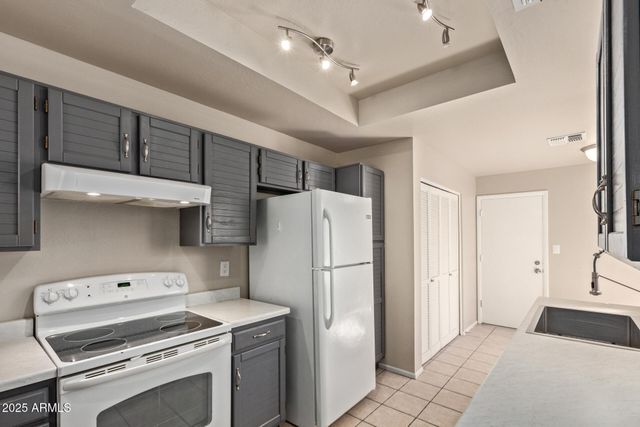 6734 S BRITTANY Lane, Tempe, AZ 85283