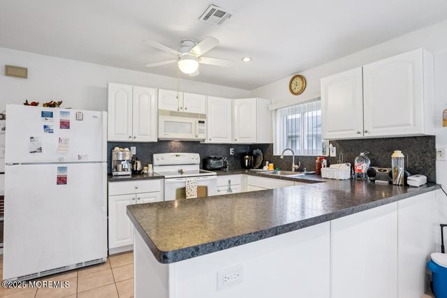 18 San Salvador Street, Toms River, NJ 08757
