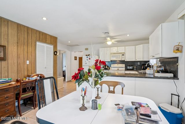 18 San Salvador Street, Toms River, NJ 08757